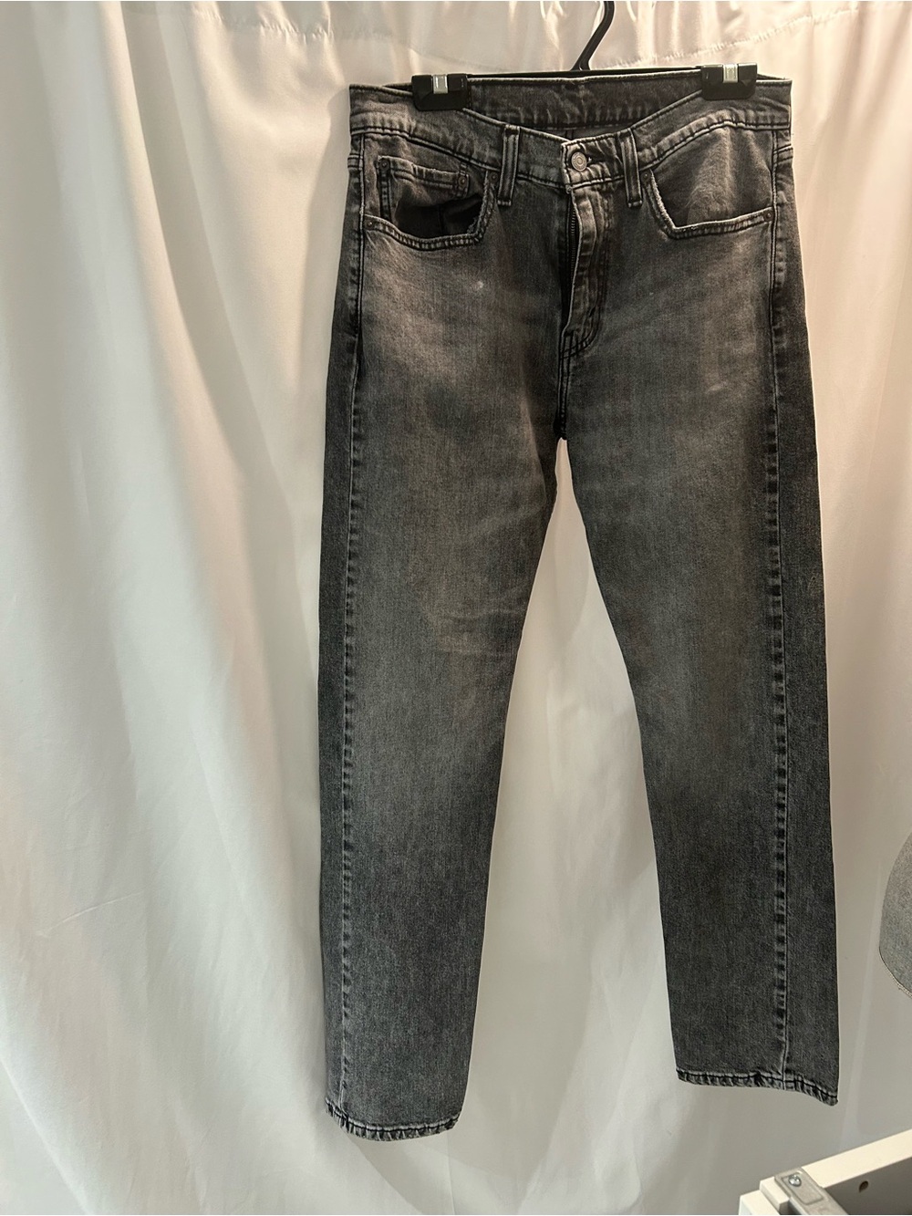 Levi's 502 jeans